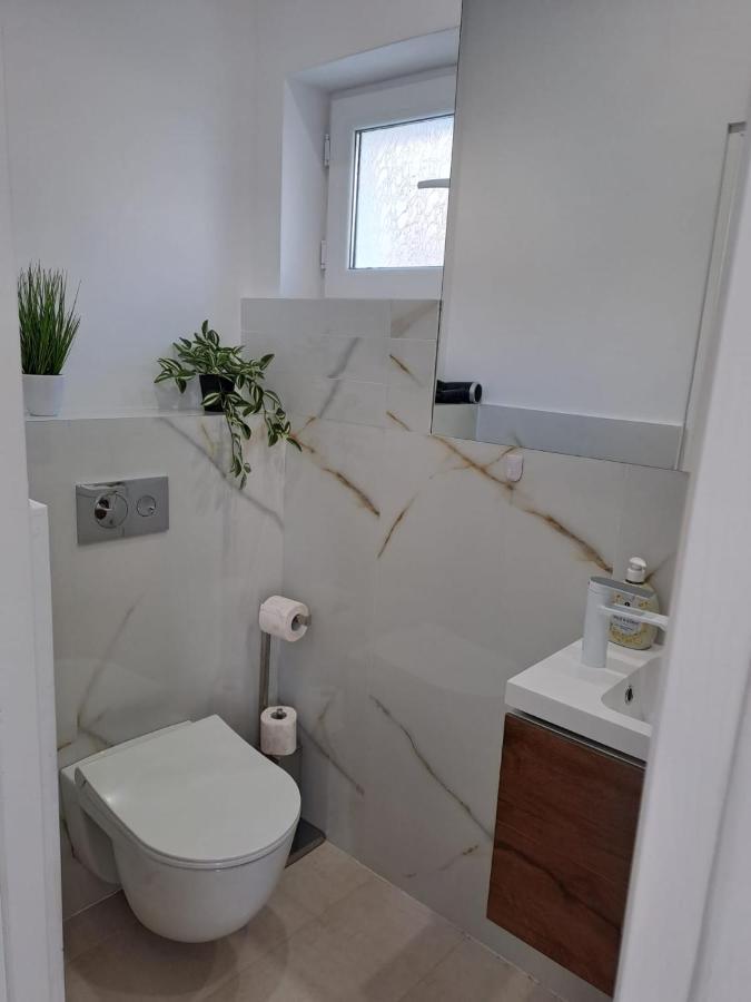 Ferienwohnung Accent Garden Deva Exterior foto